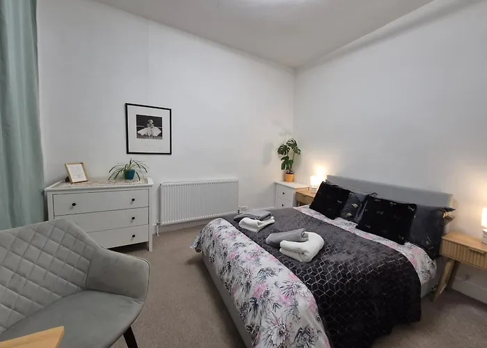 Stylish And Bright Flat In London N8 Turnpike Lane - Piccadilly Line