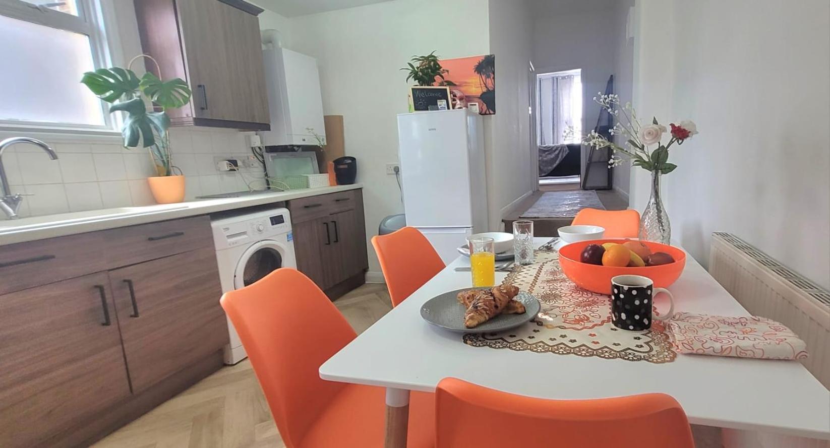 Apartment Stylish And Bright Flat In N8 Turnpike Lane - Piccadilly Line