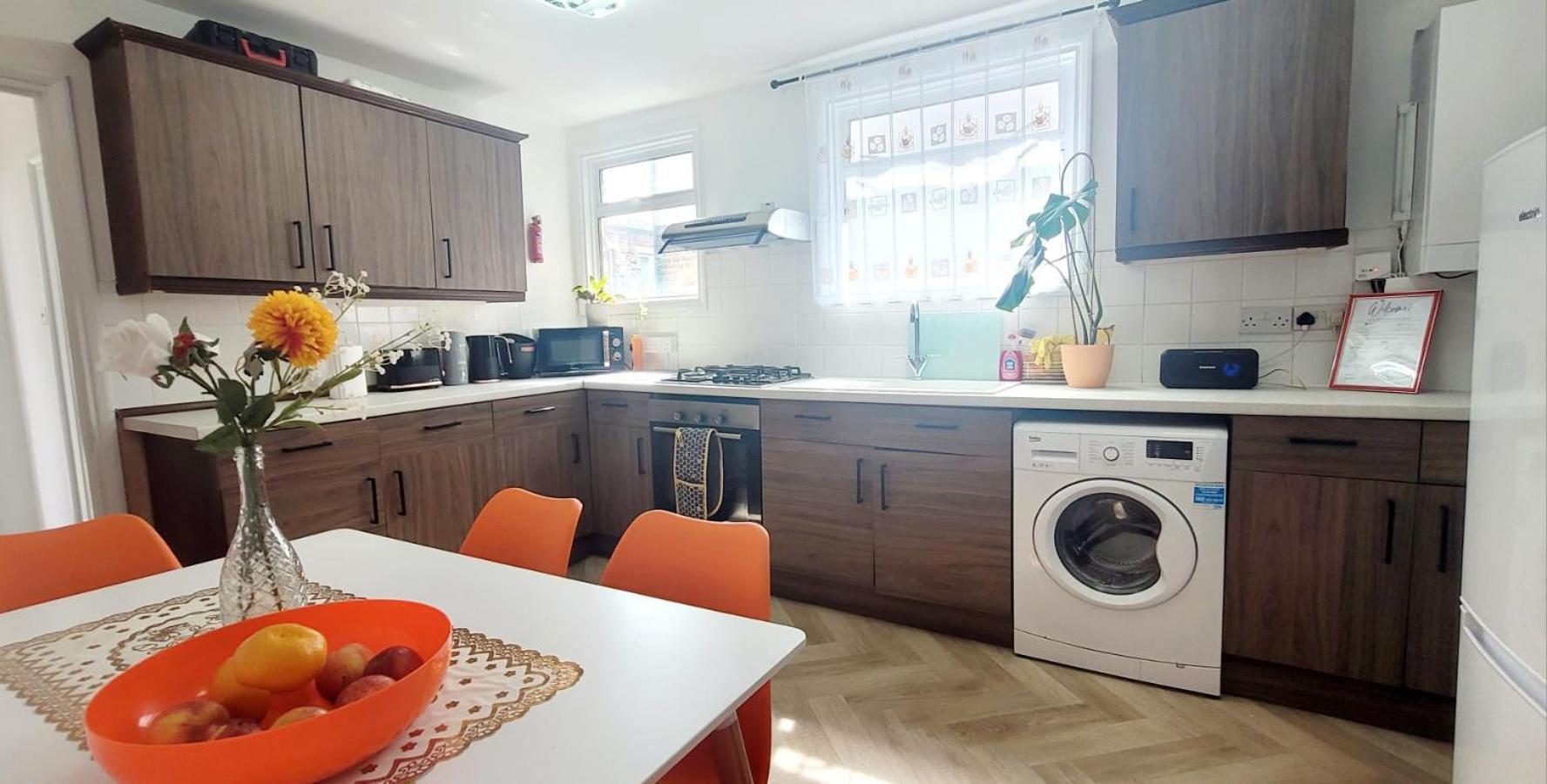 Apartment Stylish And Bright Flat In N8 Turnpike Lane - Piccadilly Line *
